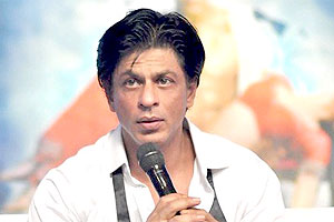 SRK's 'Ra.One' includes a tribute to Rajinikanth